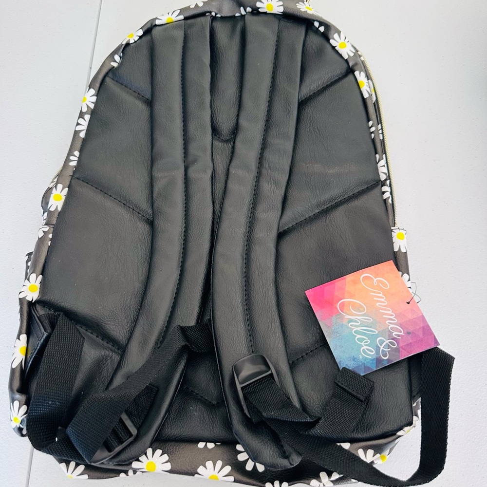 Daisy Print Backpack - Picture 3 of 3